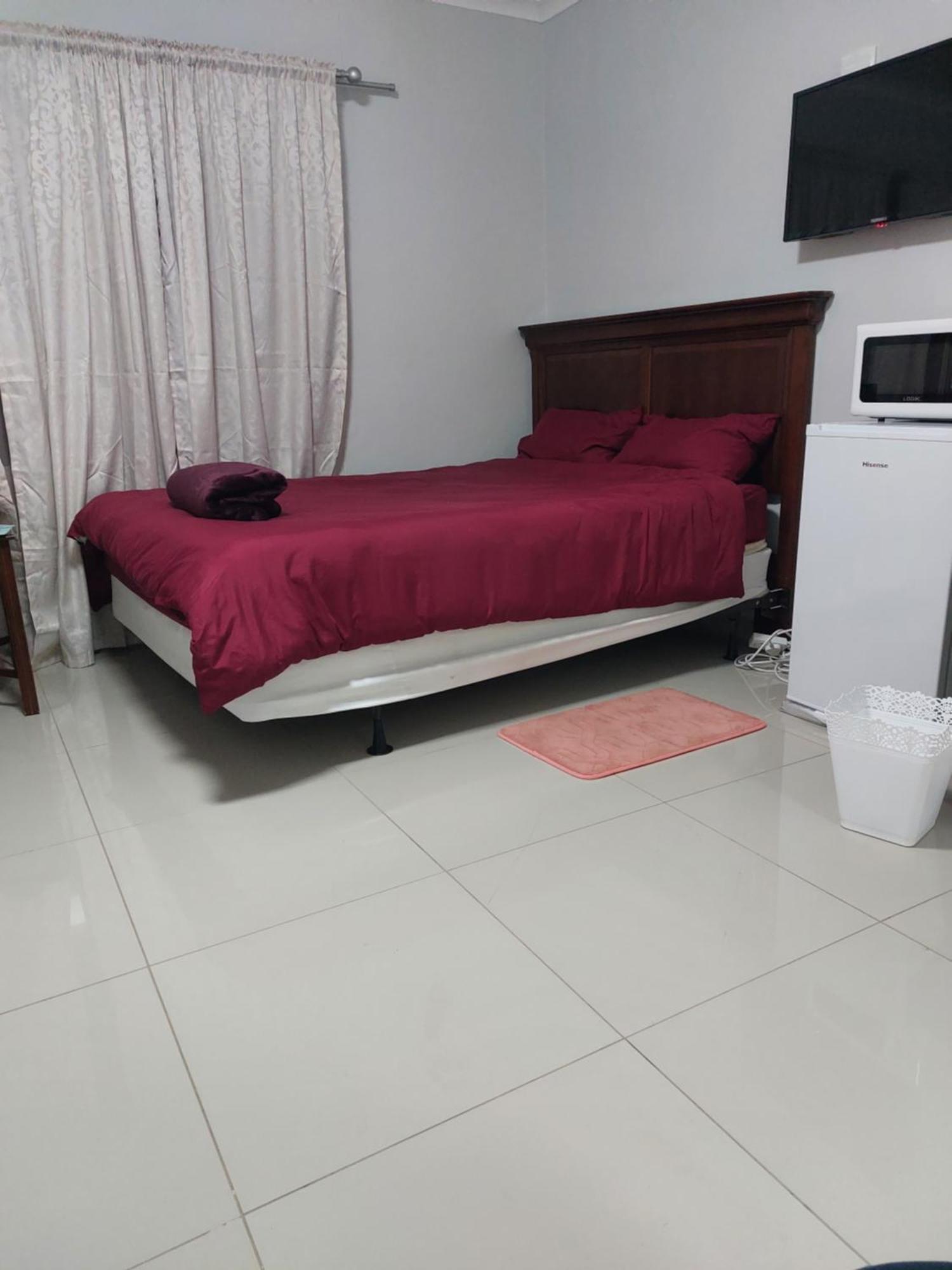 Special Inn Bed&Breakfast Windhoek Zimmer foto